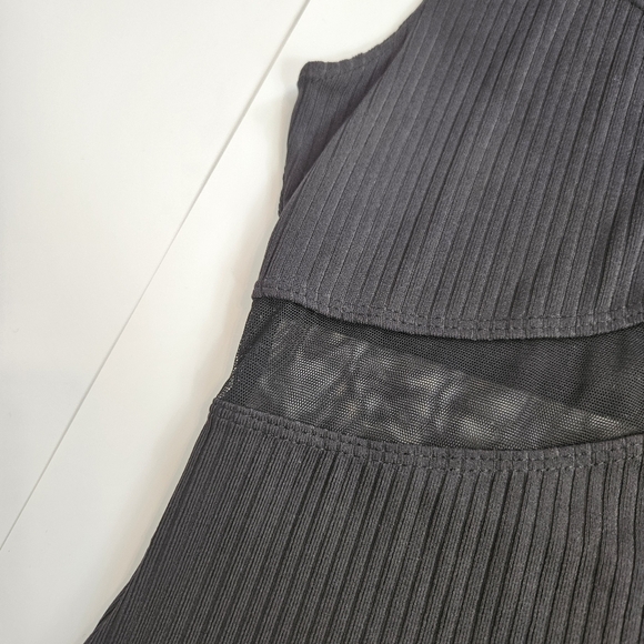 ARIANNE ELMY Ribbed Tank Top Cutout Insert Mesh Panel Women’s XS - Picture 5 of 8